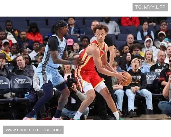 老鹰险胜灰熊，杰约砍下32分15篮板8助攻全面数据