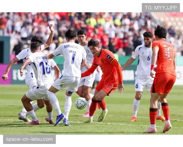 半场：巴塞罗那控球率达72%，但0-1落后于巴列卡诺